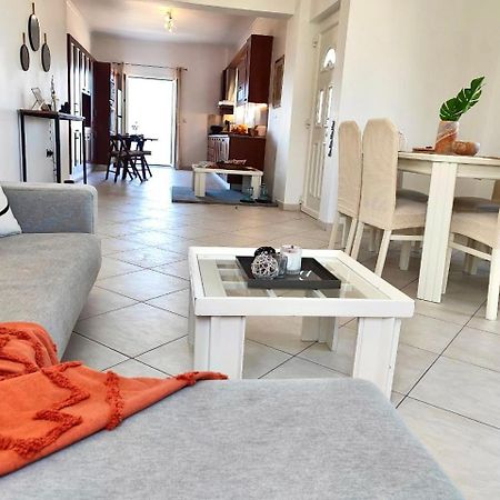 Theasis Apartments Adamantas  Dış mekan fotoğraf