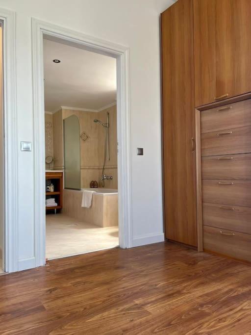 Theasis Apartments Adamantas  Dış mekan fotoğraf