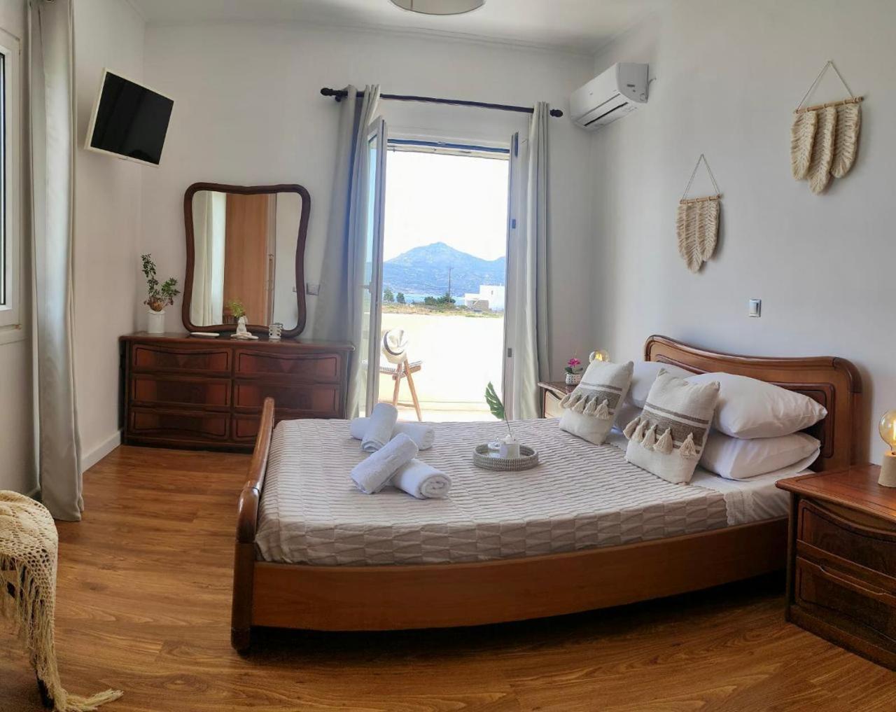 Theasis Apartments Adamantas  Dış mekan fotoğraf