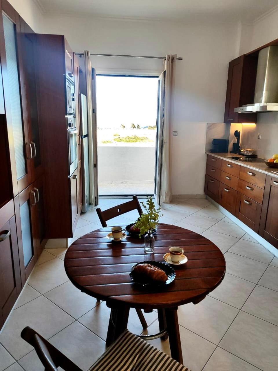 Theasis Apartments Adamantas  Dış mekan fotoğraf